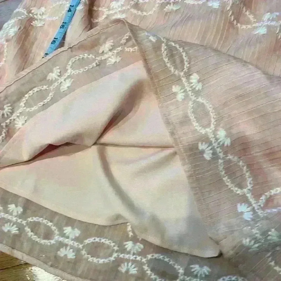 Elegant Pink Off-Shoulder Dress - Picture 4 of 9